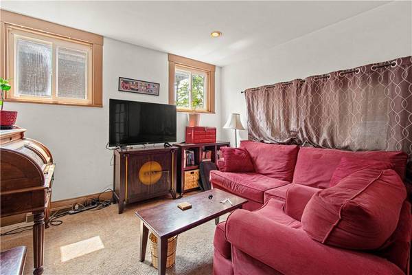 553 Clemesha Ave, Brookline, PA 15226