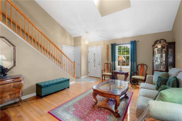 3039 Duncan Ln, Whitehall, PA 15236