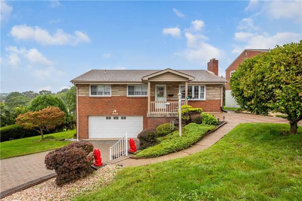 153 Woodhall Dr, Baldwin Boro, PA 15236