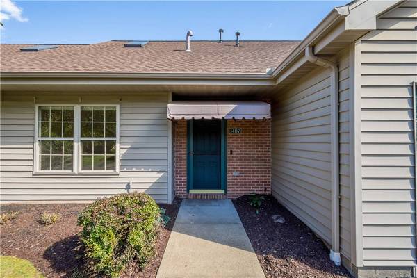 1407 Greenbriar Ct, South Park, PA 15129