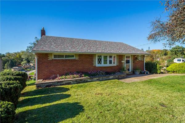 210 Linhart Ln, Baldwin Boro, PA 15236