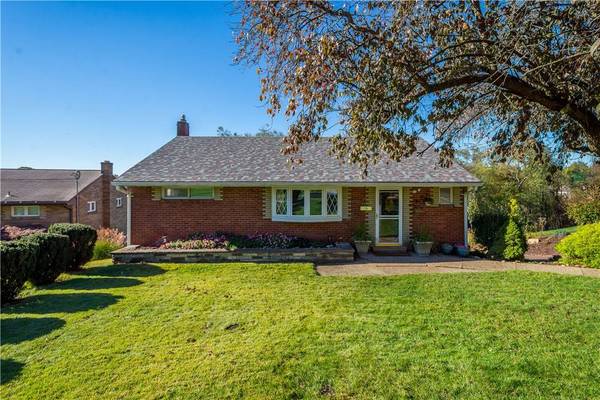 210 Linhart Ln, Baldwin Boro, PA 15236