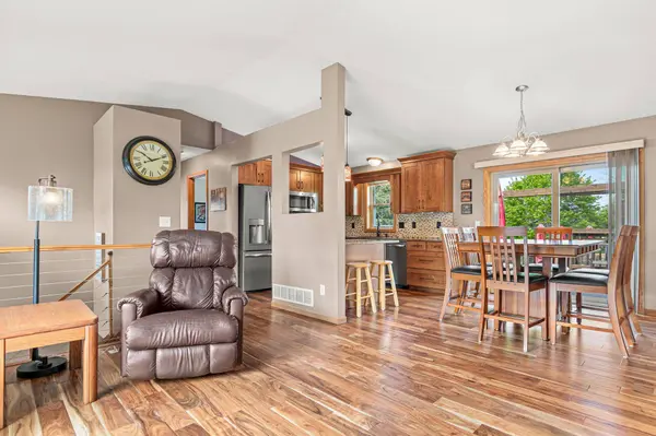 3343 Quarry AVE, Anoka, MN 55303
