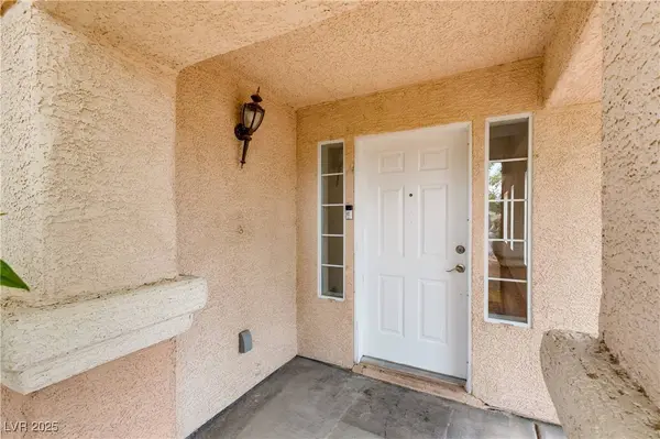 10021 Peseo Cresta AVE, Las Vegas, NV 89117