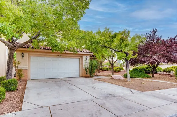10021 Peseo Cresta AVE, Las Vegas, NV 89117