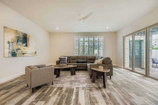 4294 Swift ST, Las Vegas, NV 89135