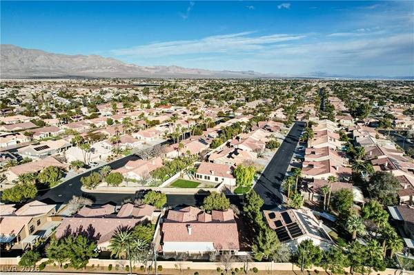 7411 Thornbuck PL, Las Vegas, NV 89131