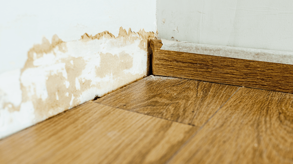 How to Identify Red Flags During a Home Tour