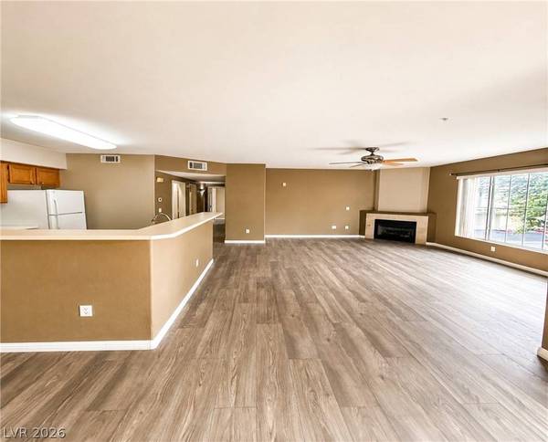 7127 S Durango DR #203, Las Vegas, NV 89113