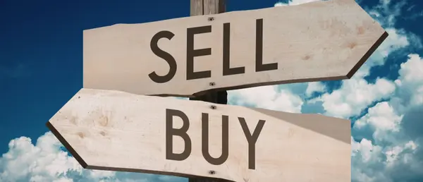 How to Sell and Buy a Home at the Same Time,John Buoninfante