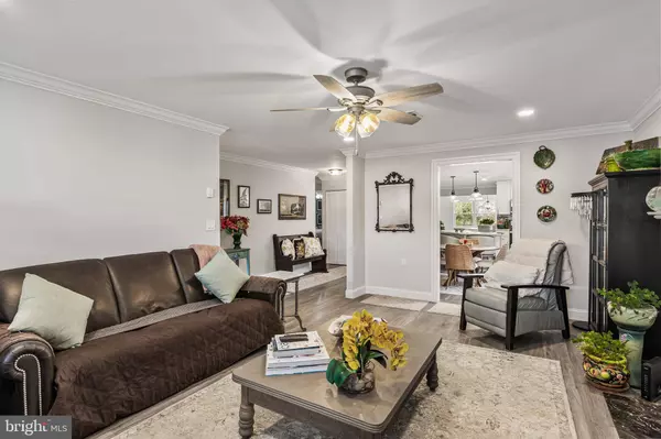 34 CHATHAM PL, Southampton, NJ 08088