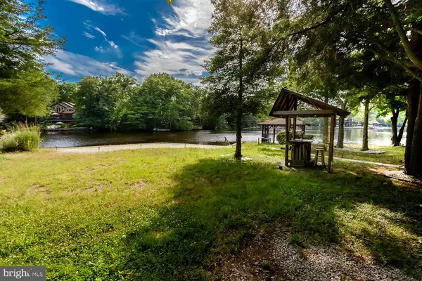 172 CHIPPEWA TRL, Medford Lakes, NJ 08055