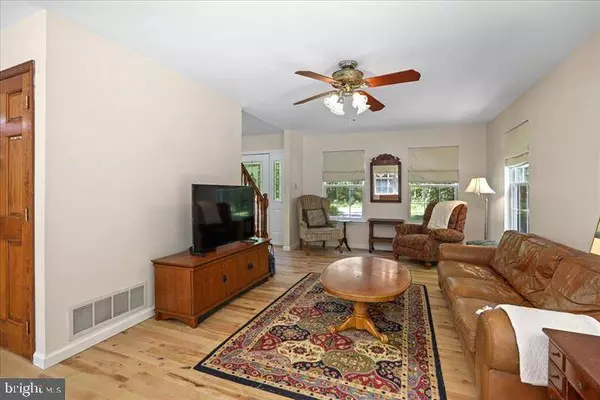 443 NEW RD, Southampton, NJ 08088