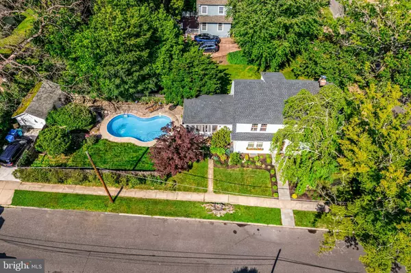 201 LOCUST ST, Moorestown, NJ 08057