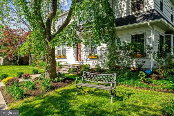 201 LOCUST ST, Moorestown, NJ 08057