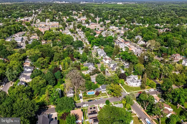 201 LOCUST ST, Moorestown, NJ 08057