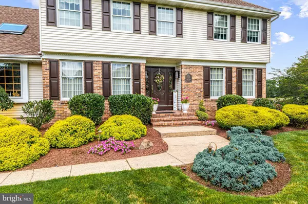 103 FOX CHASE CT, Southampton, NJ 08088