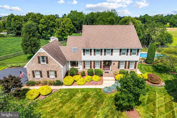 103 FOX CHASE CT, Southampton, NJ 08088