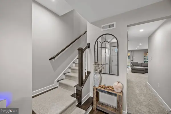 160 HELEN DR, Cinnaminson, NJ 08077