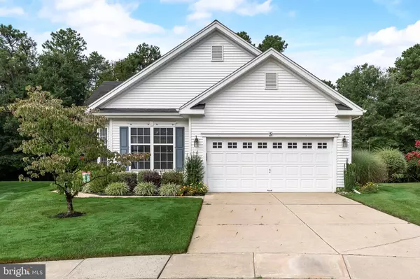 5 THAMES CT, Southampton, NJ 08088