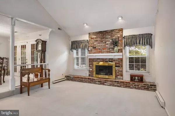 2 NANTUCKET CT, Medford, NJ 08055