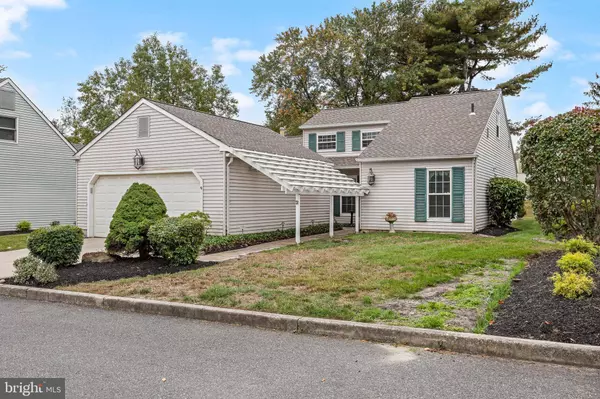 2 NANTUCKET CT, Medford, NJ 08055