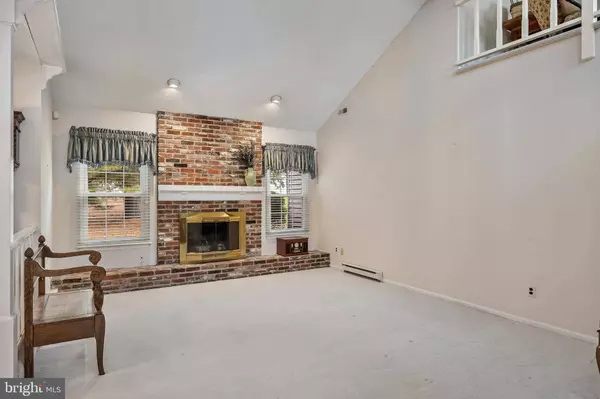 2 NANTUCKET CT, Medford, NJ 08055