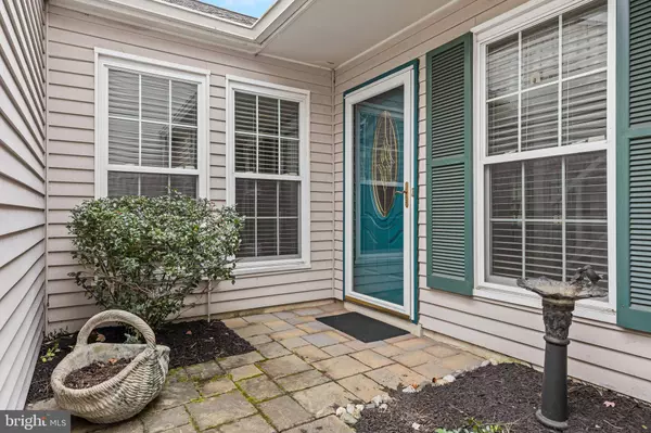 2 NANTUCKET CT, Medford, NJ 08055