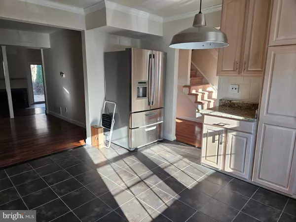 33 FAWNHOLLOW CT, Medford, NJ 08055