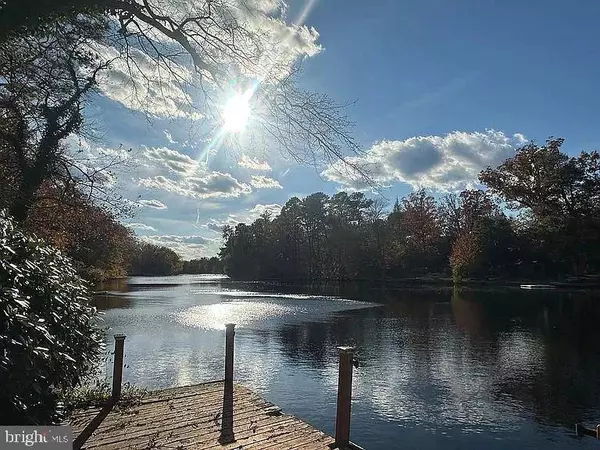 227 E LAKE BLVD, Medford, NJ 08055