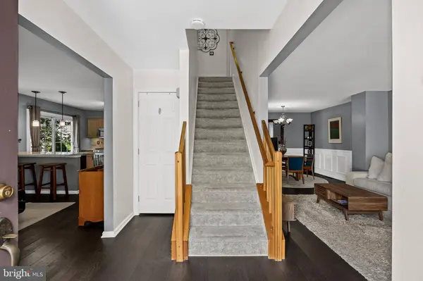 5004 ESSEX LN, Mount Laurel, NJ 08054