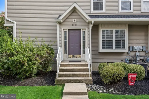 5004 ESSEX LN, Mount Laurel, NJ 08054