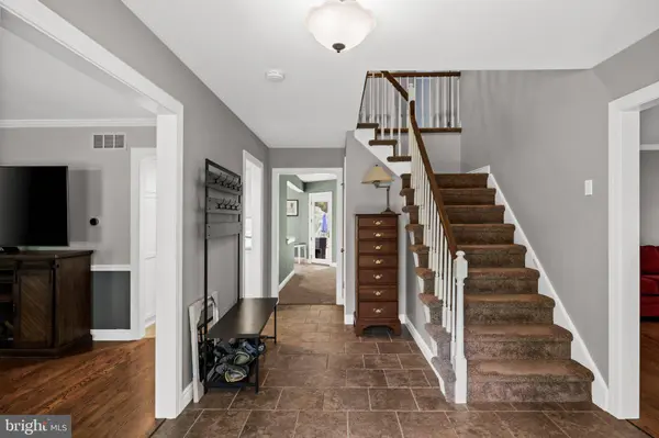 6 COBBLESTONE LN, Shamong, NJ 08088