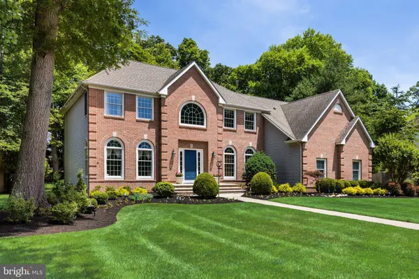 1 LUCAS CT, Mount Laurel, NJ 08054