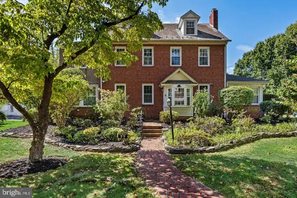 77 E MAIN ST, Marlton, NJ 08053