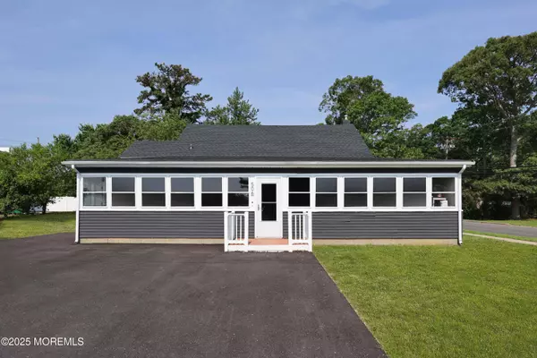 506 Lloyd Road, Toms River, NJ 08753