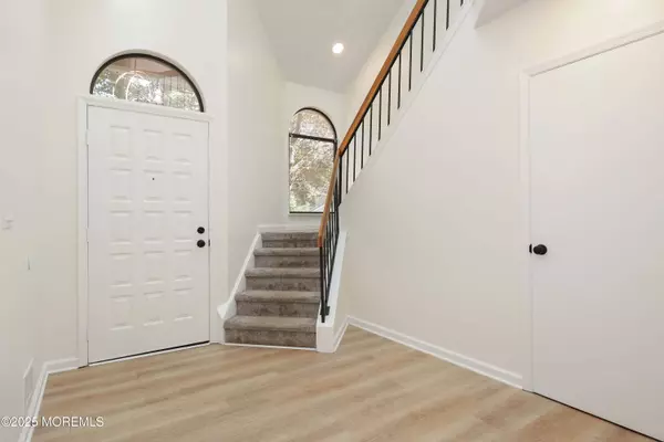 650 Ridgeview Court, Toms River, NJ 08753