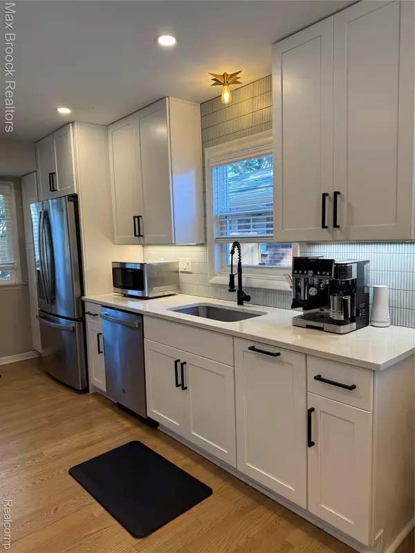 Royal Oak, MI 48067-1509,1029 Symes Ct