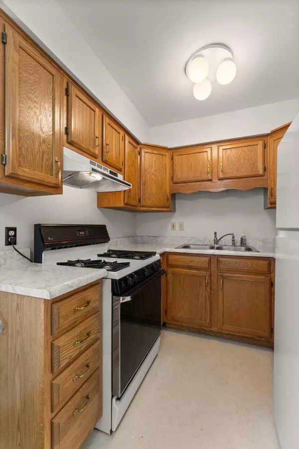 135 S Connecticut ST, Hobart, IN 46342