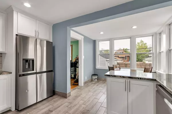 1941 Stanton AVE, Whiting, IN 46394