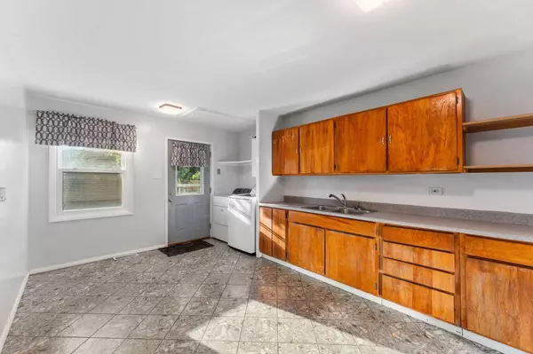 510 215th ST, Dyer, IN 46311