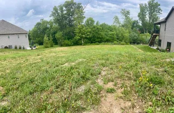 7518 Fawn Valley DR, Schererville, IN 46375