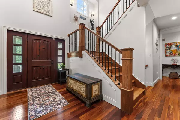 7243 Fawn Valley DR, Schererville, IN 46375