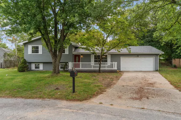 10307 N 477, Demotte, IN 46310