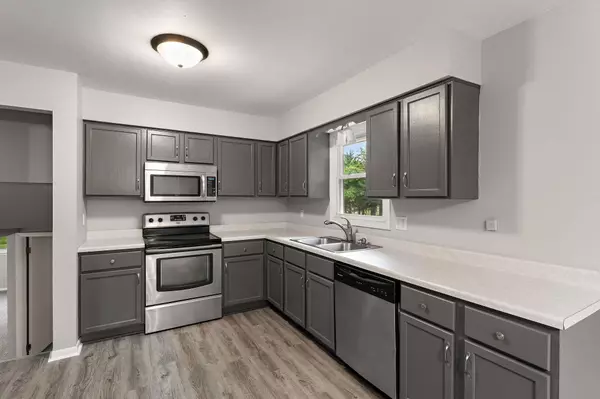 10307 N 477, Demotte, IN 46310