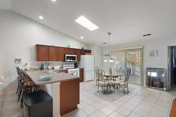 4229 W 92nd PL, Merrillville, IN 46410