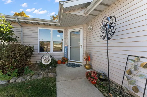 4229 W 92nd PL, Merrillville, IN 46410