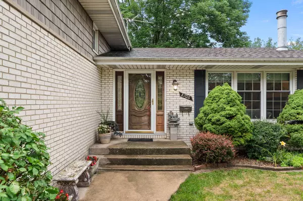 8706 Madison AVE, Munster, IN 46321