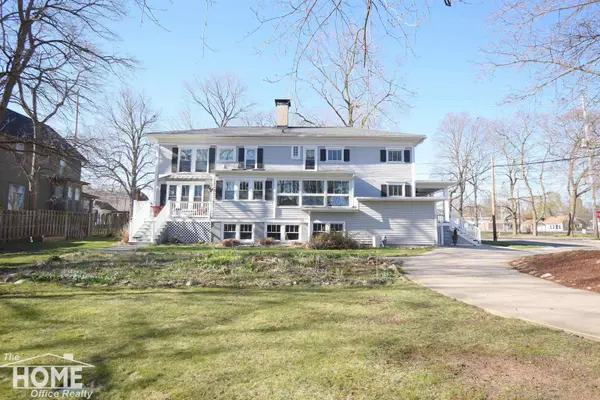 425 N Water Street, Owosso, MI 48867