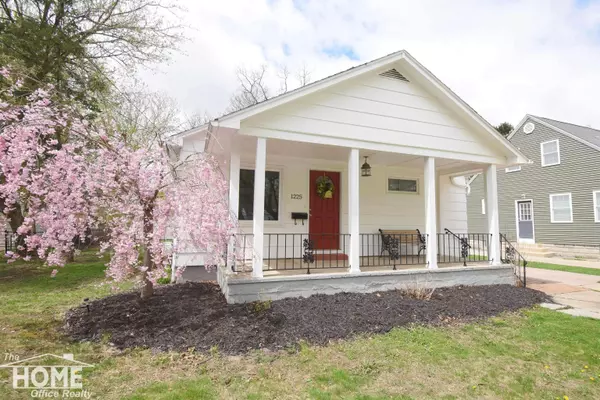 1225 N Water Street, Owosso, MI 48867